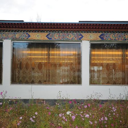 Wanrun International Resort Hotel In Tibet Xigaze Exteriér fotografie
